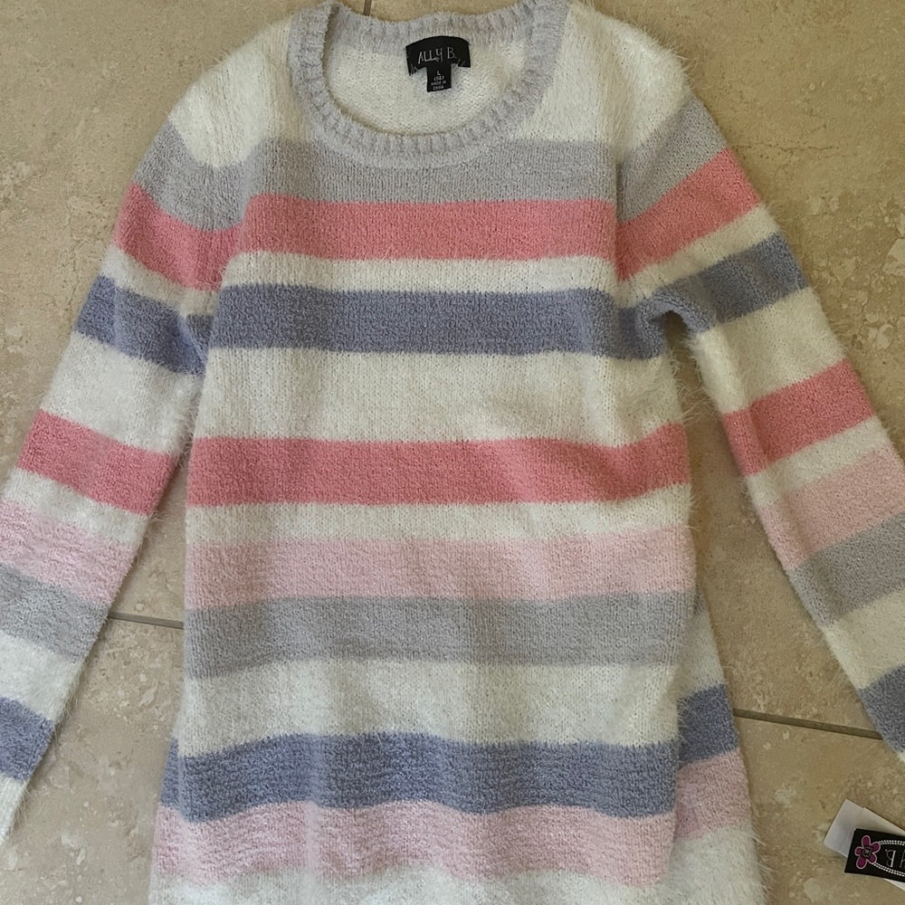 Girls sweater